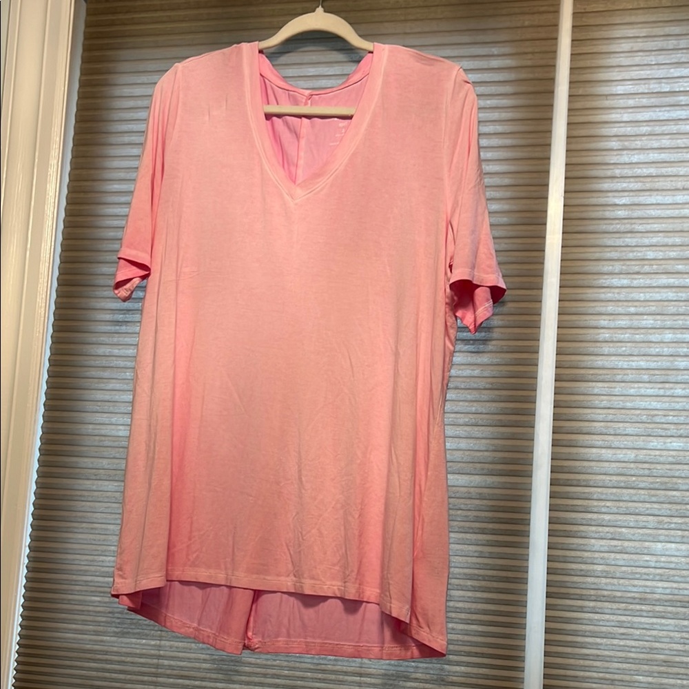 Torrid Pink V-Neck Super Soft T-Shirt, Torrid Size 2